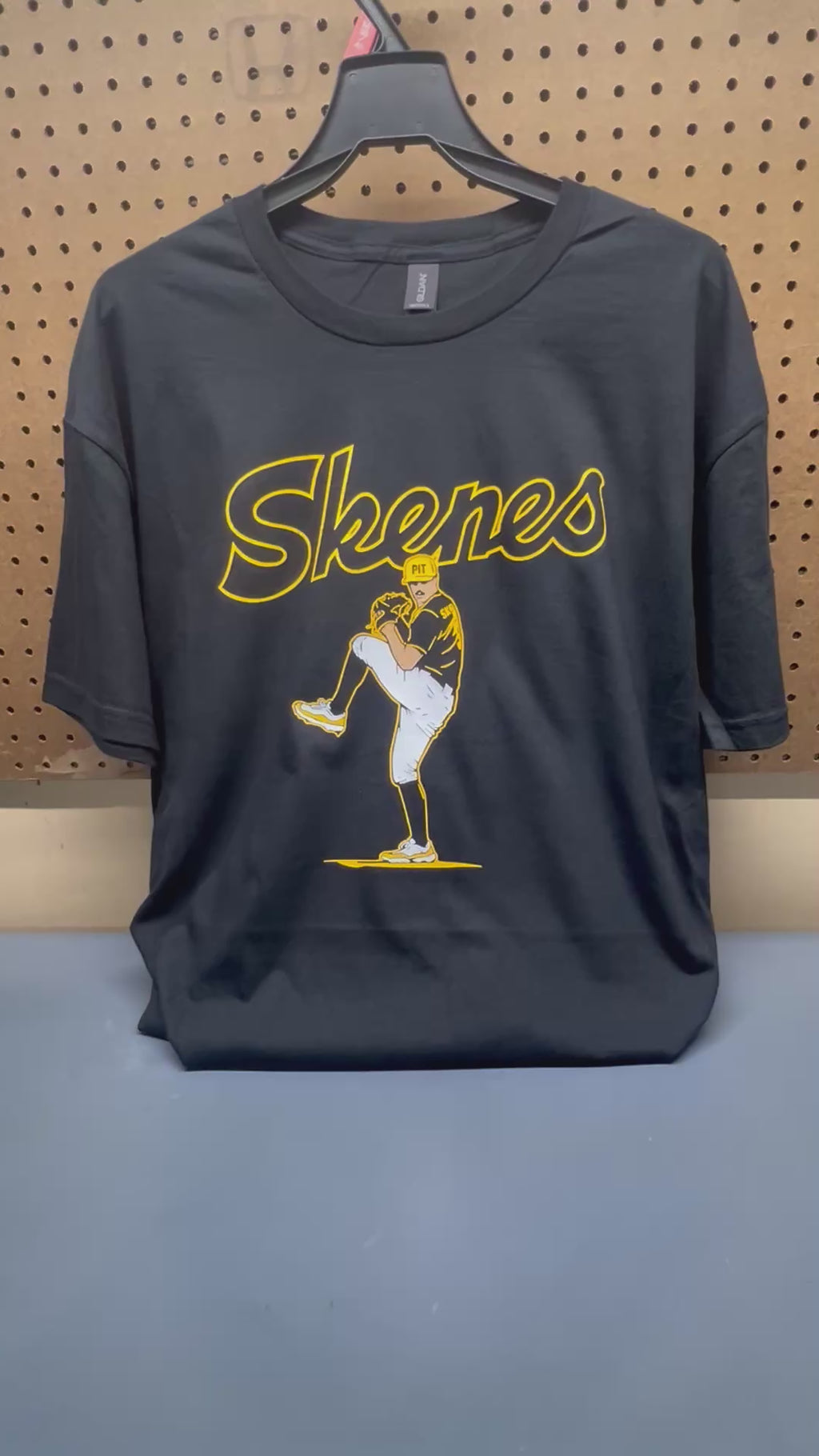 Skenes T-Shirt