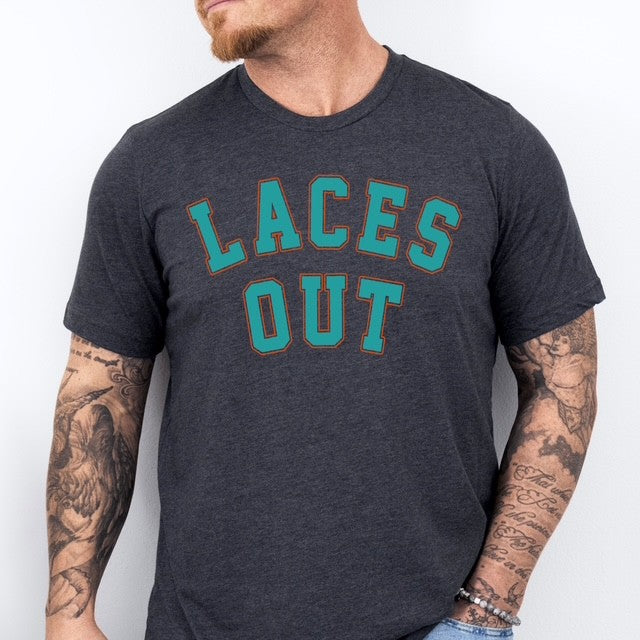 Laces Out
