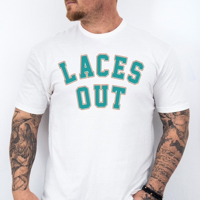 Laces Out